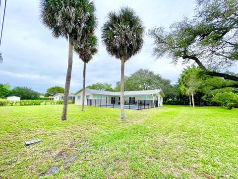 1160 SW 14th Dr, Boca Raton, FL 33486