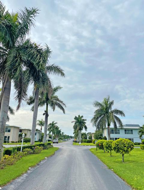 210 Main Boulevard #1 B, Boynton Beach, FL 33435
