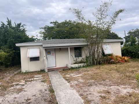 1416 S C St, Lake Worth, FL 33460