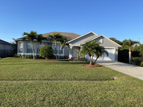 1019 SW Fisherman Ave, Port Saint Lucie, FL 34953
