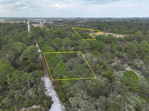 00 Tampa Trl, Fort Pierce, FL 34946