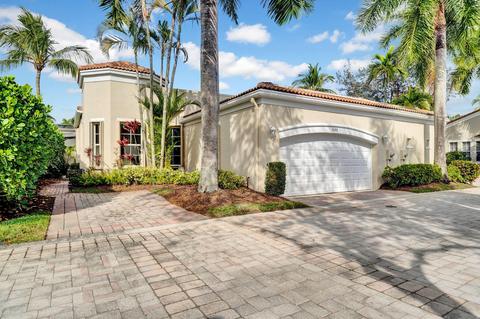 7698 Hummingbird Ct, West Palm Beach, FL 33412
