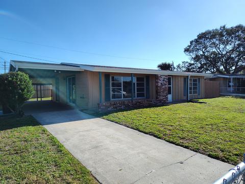 925 Canada St NE, Palm Bay, FL 32905