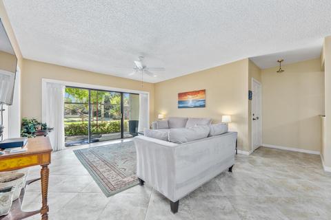 250 SE Four Winds Dr #104, Stuart, FL 34996