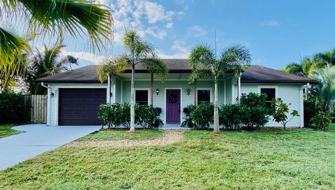 491 NE Mayland Ct, Port Saint Lucie, FL 34983