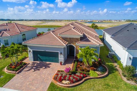 11202 SW Lunata Way, Port Saint Lucie, FL 34987