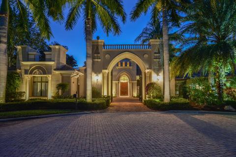 307 Mizner Lake Estates Dr, Boca Raton, FL 33432