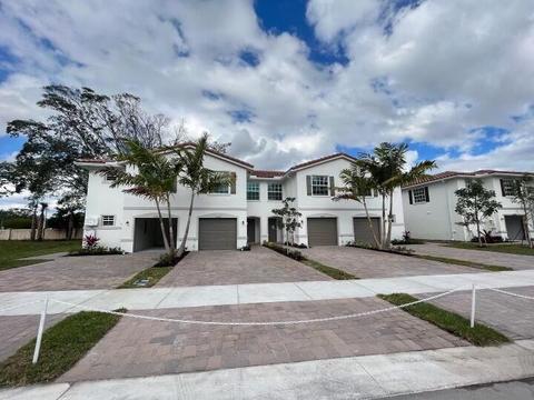 6855 Broadwater Ln #12, Lake Worth, FL 33467