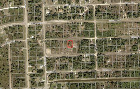 1220 Hillcrest E St, Lehigh Acres, FL 33974
