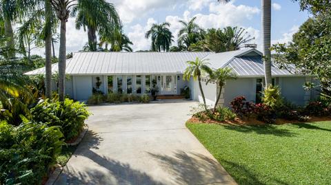 1540 NW Lakeside Trl, Stuart, FL 34994 photo 1