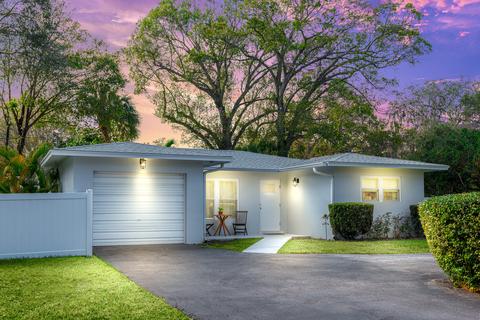 2605 Carissa Dr, Vero Beach, FL 32960