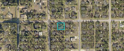 2702 E 14th St, Lehigh Acres, FL 33972