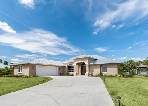 6100 8th St, Vero Beach, FL 32968