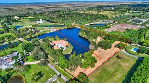 10545 La Reina Rd, Delray Beach, FL 33446