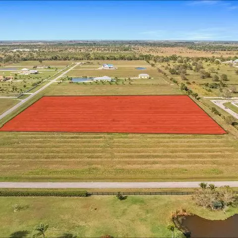 7220 6th St SW, Vero Beach, FL 32968