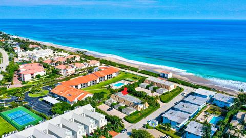 5720 Old Ocean Blvd #4W, Ocean Ridge, FL 33435