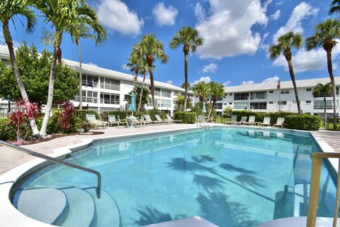 2050 NE 39th W St #108, Lighthouse Point, FL 33064
