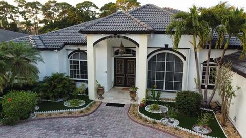 8625 SW 58th St, Miami, FL 33143