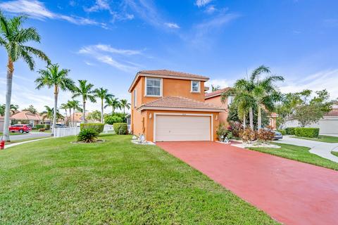 8210 Pelican Harbour Dr, Lake Worth, FL 33467