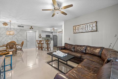 1200 Scotia Dr #103, Hypoluxo, FL 33462