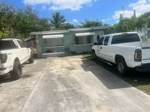4090 Old Spanish Trl, Lake Worth, FL 33462