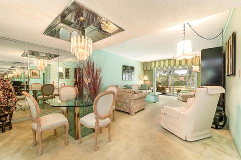 6698 10th Ave N #323, Lake Worth, FL 33467