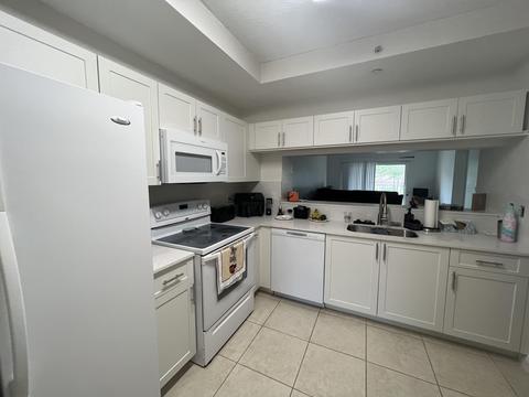 4723 Lucerne Lakes E Blvd #622, Lake Worth, FL 33467