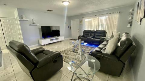 4683 Orleans Court B, West Palm Beach, FL 33415