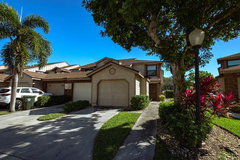500 Crosswinds Dr #F2, Greenacres, FL 33413