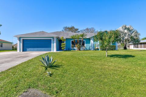 303 Rosewood Dr, Fort Pierce, FL 34947