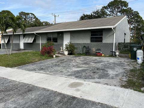 4746 Chariot Cir, Greenacres, FL 33463
