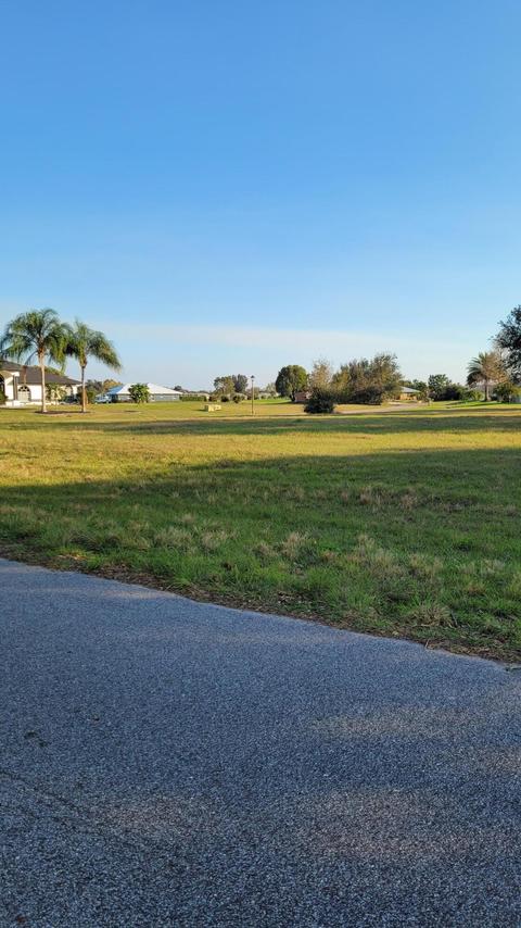 824 Spring Lake Blvd, Sebring, FL 33876