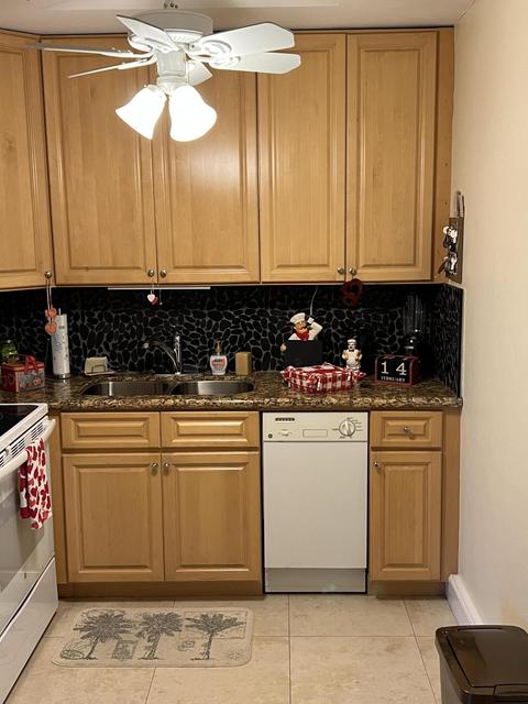 206 Northampton K, West Palm Beach, FL 33417