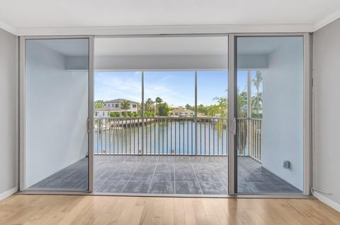 698 NE Spanish River Blvd #22, Boca Raton, FL 33431