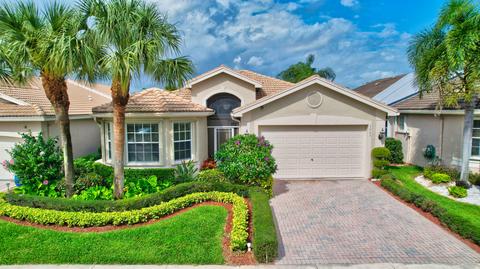 7065 Bent Menorca Dr, Delray Beach, FL 33446