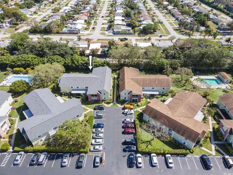 12096 Alternate A1a #F2, Palm Beach Gardens, FL 33410
