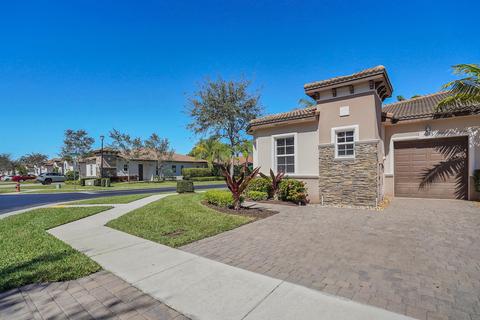 7733 Sondrio Way, Delray Beach, FL 33446