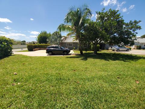 9099 SE Hobe Ridge Ave, Hobe Sound, FL 33455