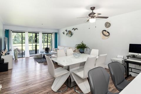 3000 Presidential Way #106, West Palm Beach, FL 33401
