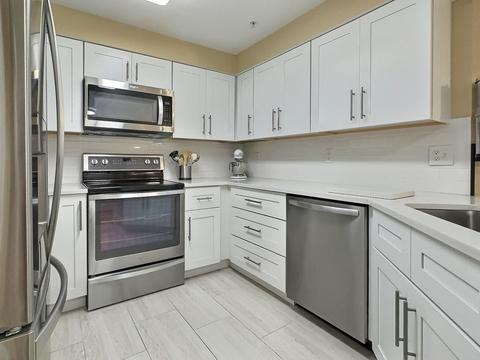 125 Galicia Way #208, Jupiter, FL 33458