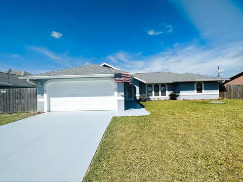 2305 SW Kent Cir, Port Saint Lucie, FL 34953