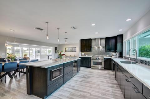 216 Orange Tree Dr, Atlantis, FL 33462