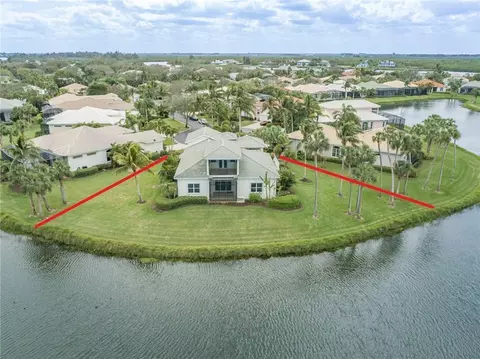1346 Riverside Ln, Vero Beach, FL 32963