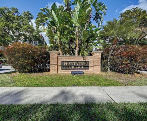 6701 Cypress Rd #208, Plantation, FL 33317