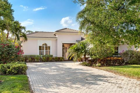 7633 Preserve Ct, West Palm Beach, FL 33412