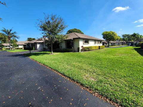 4858 Dovewood Ter #B, Boynton Beach, FL 33436