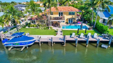 165 Lucina Dr, Hypoluxo, FL 33462