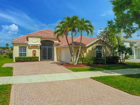 684 SW Lake Charles Cir, Port Saint Lucie, FL 34986