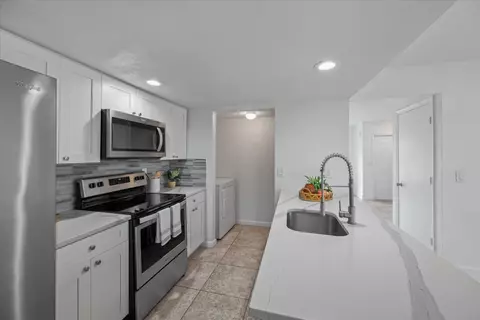 5857 Cassandra Ct, West Palm Beach, FL 33415