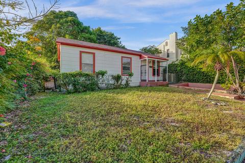 822 30th Ct, West Palm Beach, FL 33407